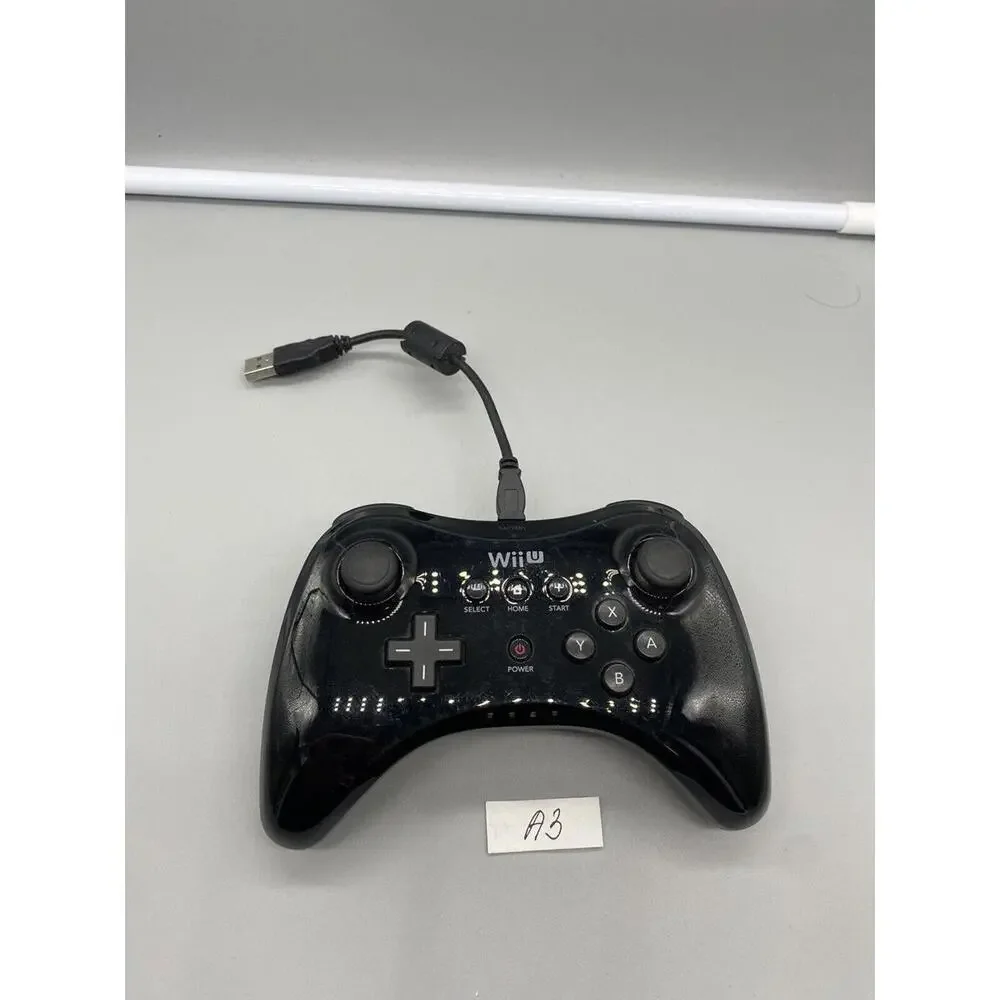 OEM Nintendo Wii U Pro Black Wireless Controller And Charger WUP-005